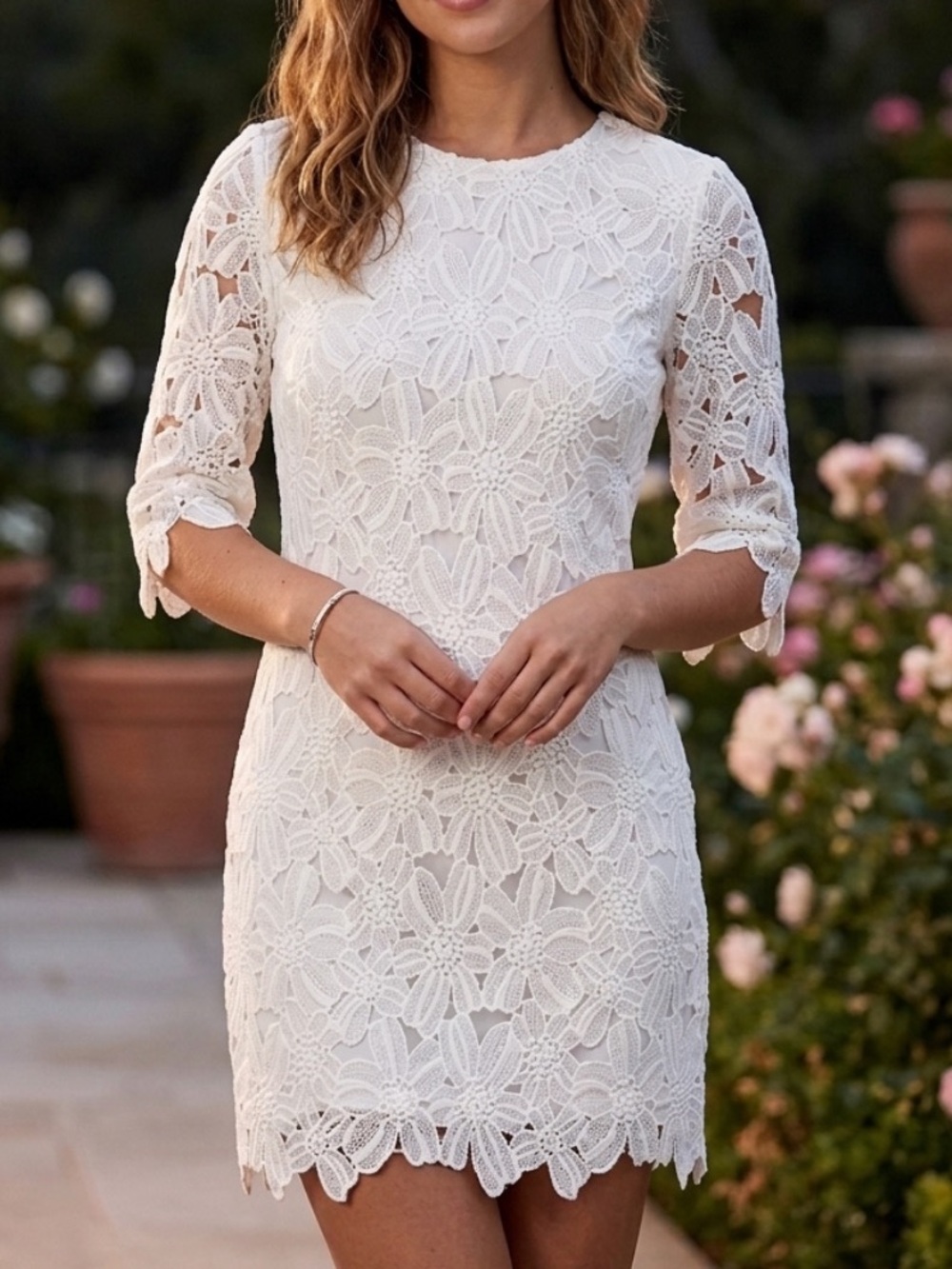 Wells Grace White Embroidered Floral Lace Sheath Dress. Size M